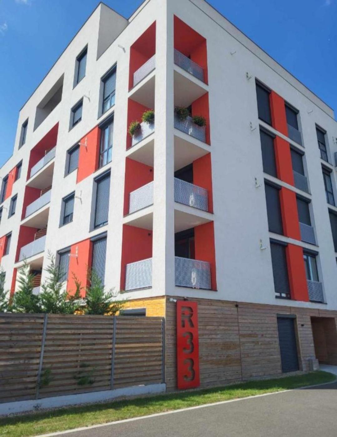 Sika Sunny Garden Apartment Арад Екстериор снимка